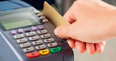 Sube la morosidad y crece el uso de tarjetas de crédito en medio de la caída del consumo