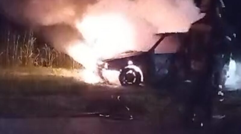 Incendio de vehículo en cercanías a la «Curva de la Muerte»