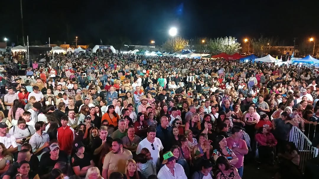 Gran marco de público en una nueva edición de la Fiesta de la Batata en ...