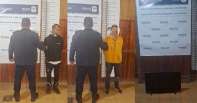 Aprehendidos mientras transportaban un televisor de dudosa procedencia