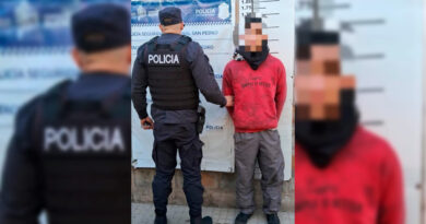 Aprehendido por agredir a su ex pareja y violar una restricción de acercamiento