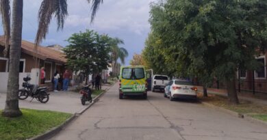 Choque entre motos dejó dos mujeres con lesiones