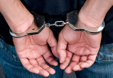 Gobernador Castro: secuestran moto y arma blanca e imputan a menores