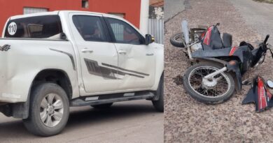 Motociclista herido tras un choque entre una camioneta y una moto en Caseros y Gomendio