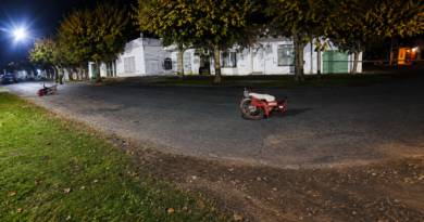 Dos adolescentes resultaron heridas tras un choque entre una moto y un auto