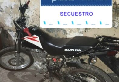Hallan en San Pedro una moto robada en Baradero y abandonada en la vía pública