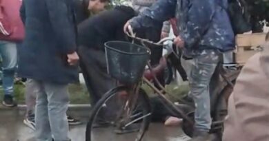 Como fue la detención del menor que fue demorado por vecinos tras un intento de hurto en un comercio
