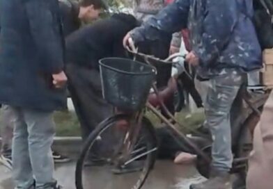 Como fue la detención del menor que fue demorado por vecinos tras un intento de hurto en un comercio