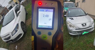 Retuvieron dos autos y dos motos; uno de los conductores dio 2,60 de alcoholemia