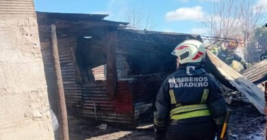 Una familia perdió todas sus pertenencias tras el incendio de su vivienda en Baradero