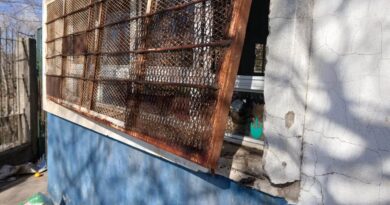 Robaron en dos escuelas de La Tosquera y causaron daños en el comedor escolar