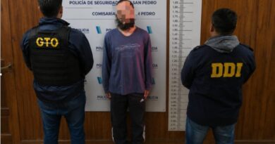 Detienen a un hombre de 42 años que incumplía el arresto domiciliario
