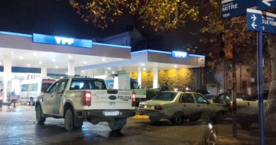 Accidente en la zona céntrica: choque entre dos vehículos