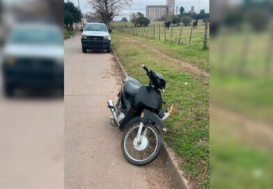 Un motociclista resultó herido tras perder el control y chocar contra el cordón