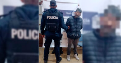 Intentó cometer un ilícito en una casa y terminó retenido por los vecinos