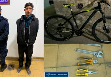 Saltó un tapial de madrugada para robar una bicicleta y herramientas: terminó detenido
