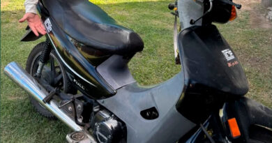 Robaron una moto frente a la Escuela Industrial