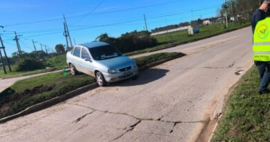 Chocó contra un cartel en una rotonda y tenía 1,38 g/l de alcohol en sangre