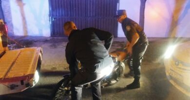 Un niño de 10 años fue interceptado mientras circulaba en moto durante un operativo de tránsito